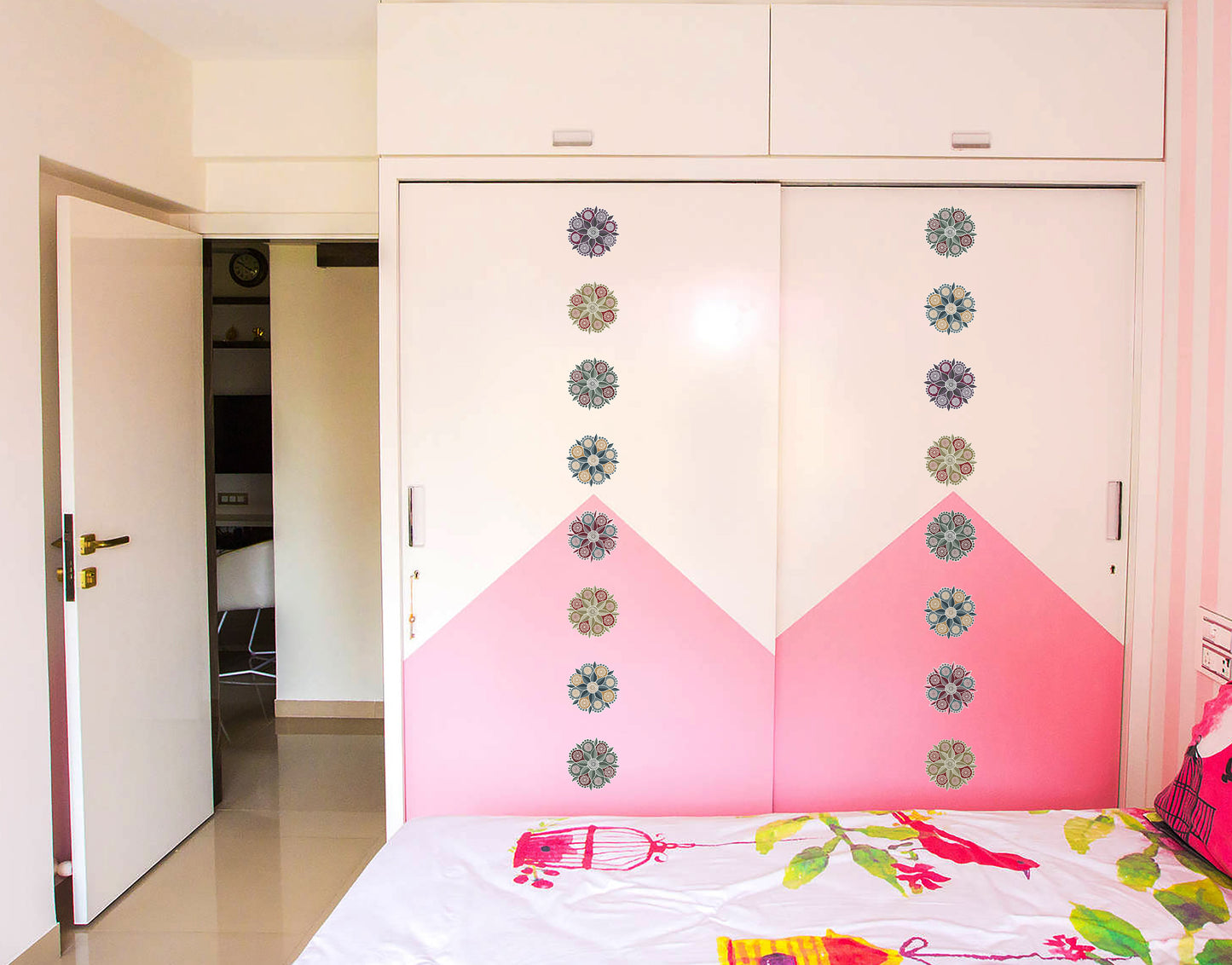 Vastu Flow Circle Rangoli Floor Sticker