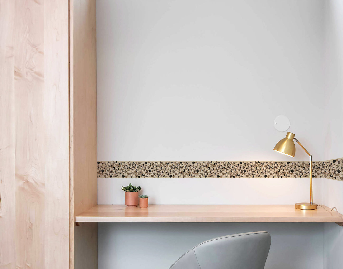 Natural Stone Packed Tile Pattern Self Adhesive Border