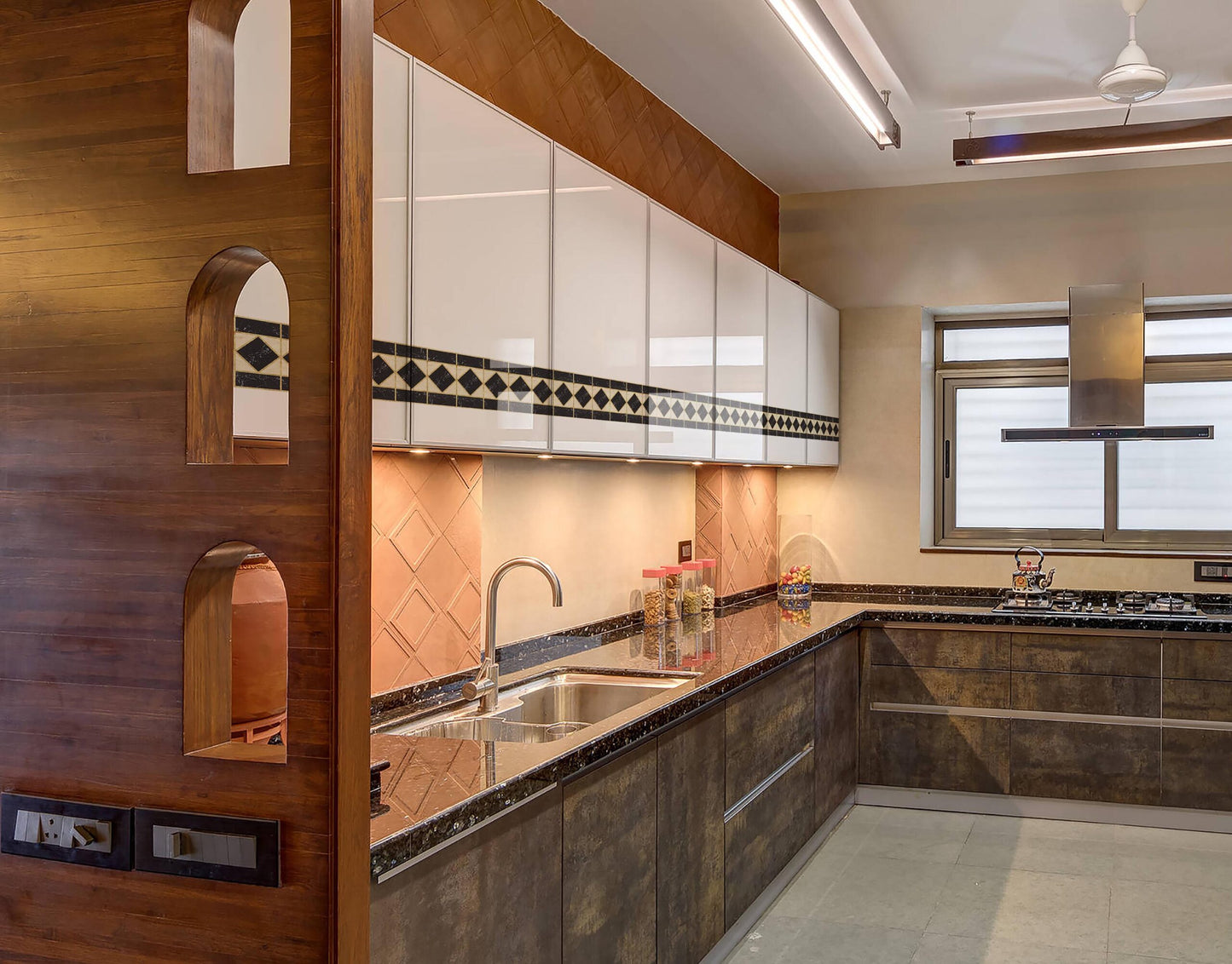 Decorative Stone Inlay Diamond Pattern Wall Border Trim