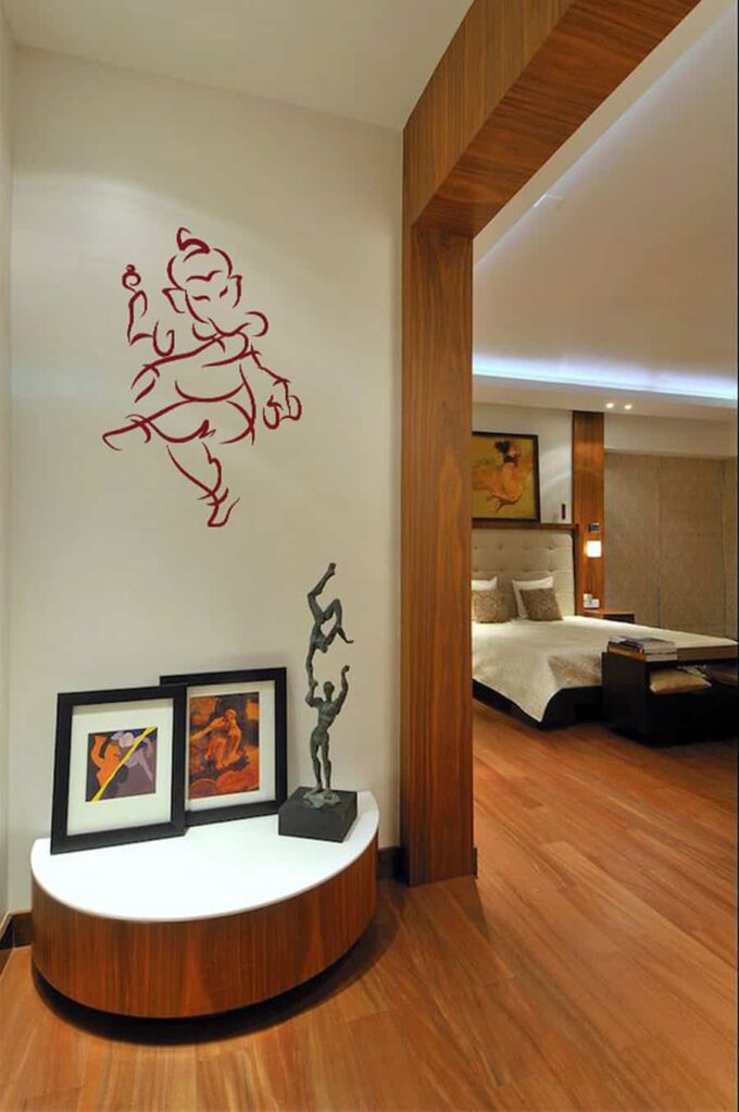 WDC01017 Jai Ganesha Maroon L 2 room sticker