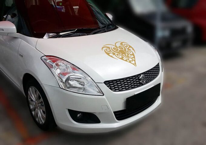 Black Heart Gold Bonnet Car Sticker