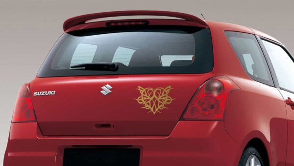 Minoo Heart Gold Dicky Car Sticker